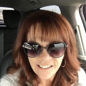 Meet your Posher, Dawn